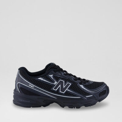 740 Junior Black Silver Mesh Sneakers
