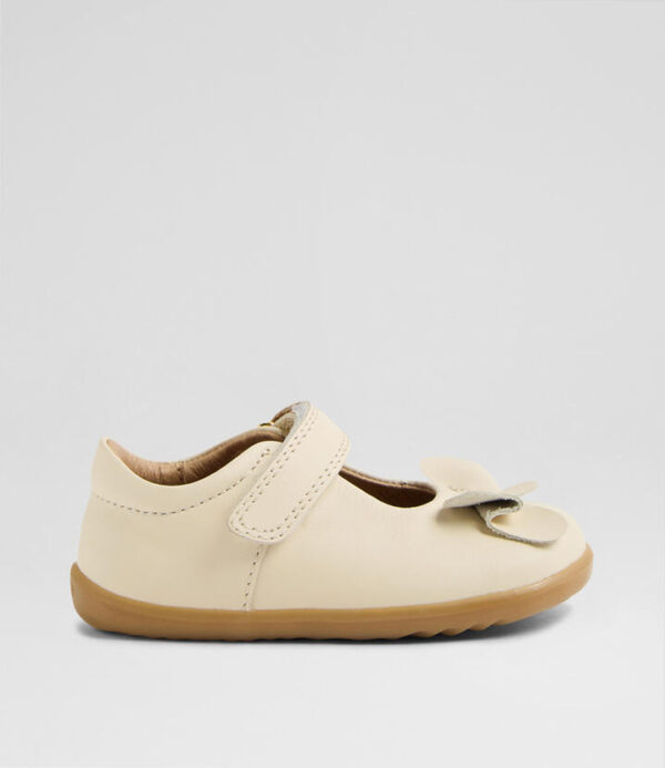 Su Bowyn Chalk Leather Flat Shoes